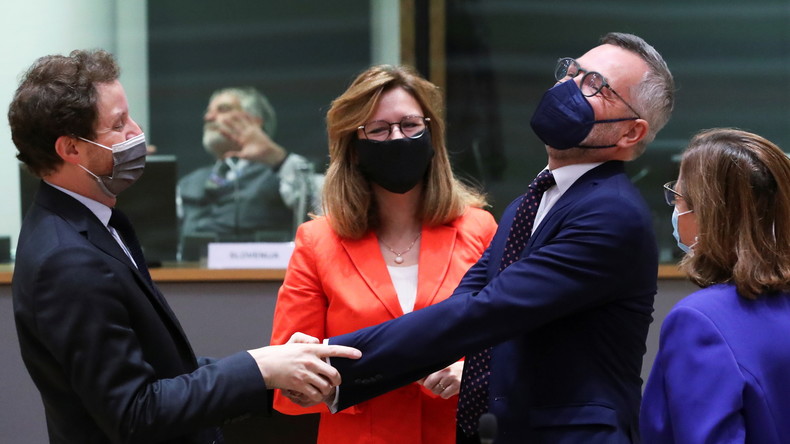 Sous-marins : «Les Européens ne tendent plus la joue quand on les gifle», assure Clément Beaune