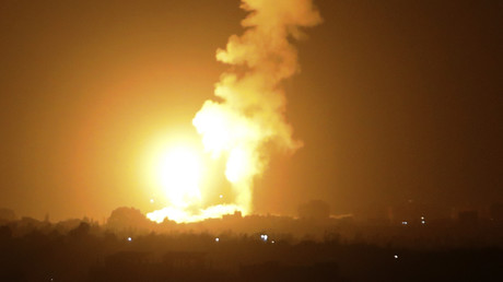L'armée israélienne bombarde le sud de la bande de Gaza