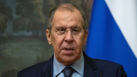Covid-19 : Lavrov appelle la Commission européenne à ne pas politiser la question du vaccin