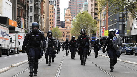 Melbourne : plus de 200 arrestations lors de nouveaux rassemblements contre le confinement (VIDEOS)