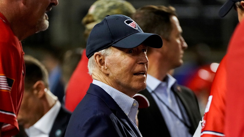 Nouveau revers de Biden après le report d'un vote décisif pour son grand plan d'infrastructures