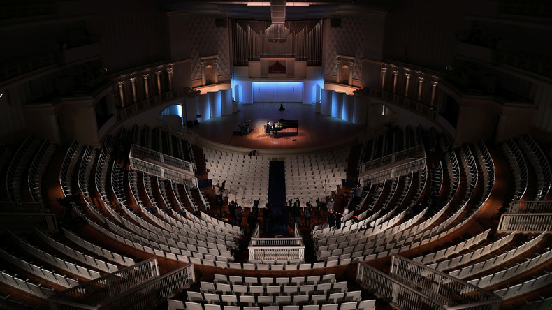 Confrontée à la pandémie, la Russie maintient les restrictions concernant les événements de masse