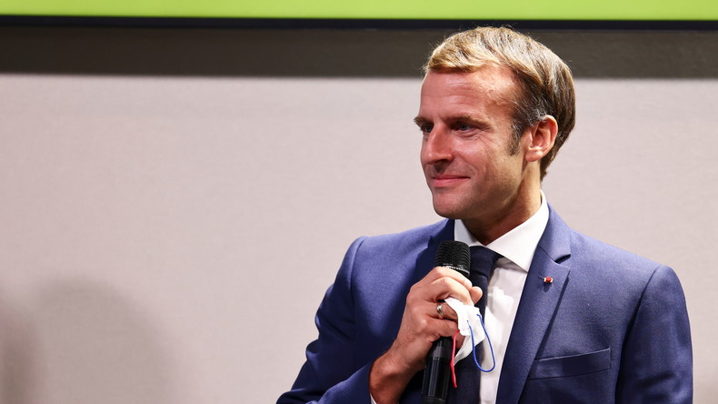 Emmanuel Macron annonce la restitution imminente de 26 d'œuvres d'art au Bénin
