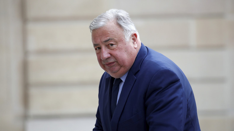 La majorité de droite du Sénat souhaite réformer la loi sur le non-cumul des mandats
