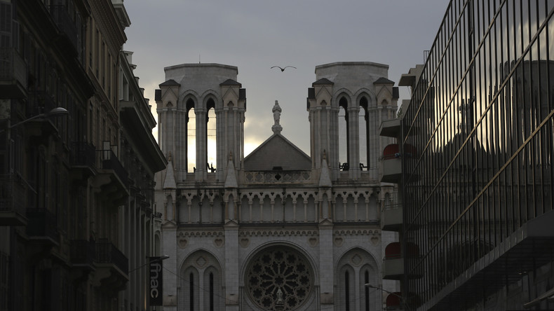 Nice: un Tunisien alcoolisé en situation irrégulière menace le sacristain de la basilique Notre-Dame