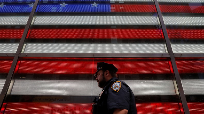 Le gouverneur de Floride propose une prime pour recruter les policiers refusant de se faire vacciner