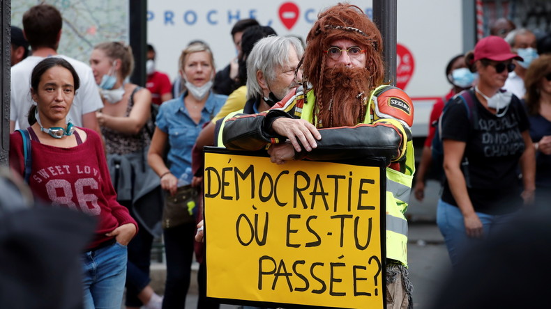 73 130 manifestants le 23 octobre contre le pass sanitaire, selon Le Nombre jaune