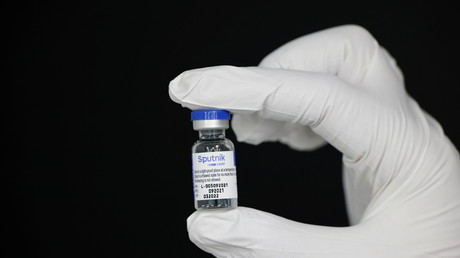 Covid-19 : l'OMS a levé tous les obstacles à la reconnaissance du vaccin Spoutnik V, annonce Moscou