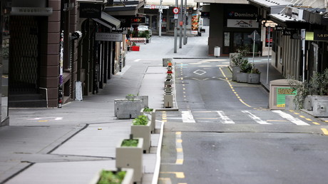 Le Premier ministre néo-zélandais reconnait l’inefficacité de la stratégie «zéro Covid»