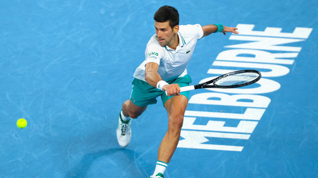 Le Serbe Novak Djokovic lors de la finale du simple messieurs de l'Open d'Australie à Melbourne le 21 février 2021.