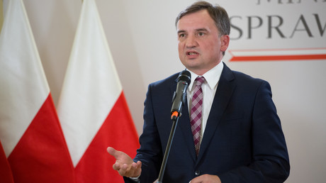 Astreintes de la CJUE : le ministre de la justice polonais appelle à ne pas «payer un seul zloty»