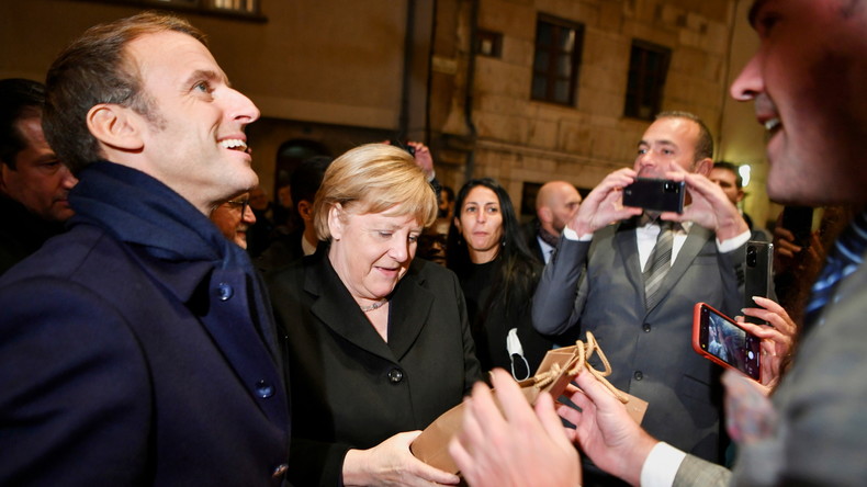 Le couple Macron accueille Merkel et son mari à Beaune pour les adieux de la chancelière à la France