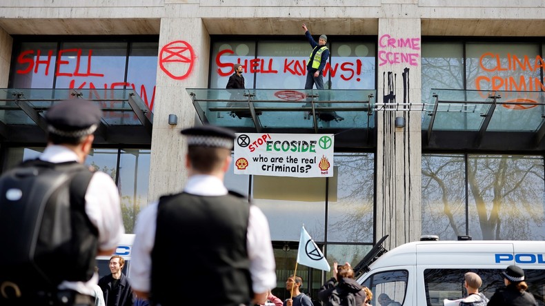 Shell surprend «désagréablement» la Haye en annonçant son départ pour le Royaume-Uni