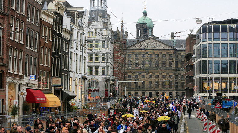 Pays-Bas : nouvelles manifestations contre les mesures sanitaires après les émeutes de Rotterdam