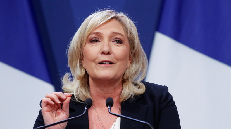 «Pas l’air très à l’aise dans cet exercice» : Le Pen appelle Zemmour à se rallier à sa candidature