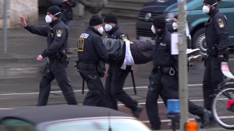 Munich : plusieurs opposants aux restrictions arrêtés à un rassemblement du mouvement Querdenken