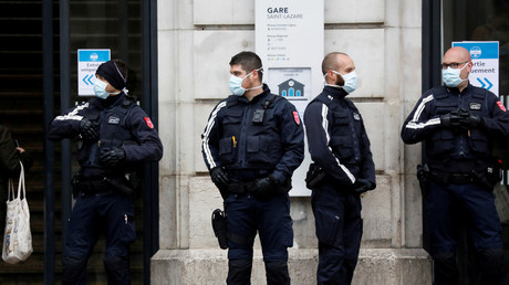 Des agents tirent sur un homme armé d'un couteau et criant «Allah Akbar», à la gare Saint-Lazare