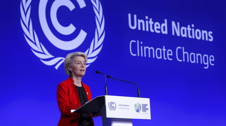 Ursula von der Leyen prononce un discours pendant la cérémonie d'ouverture de la Conférence de Glasgow de 2021 sur les changements climatiques (COP26) le 1er novembre 2021.