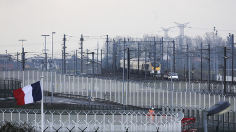 Un train régional percute un groupe de 50 migrants à Calais : au moins un mort et trois blessés