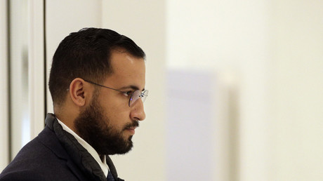 Benalla condamné à trois ans de prison dont un ferme, notamment pour les violences du 1er mai 2018