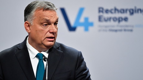 «Si vous en avez besoin, prenez-les» : Orban propose de laisser passer les migrants vers l'ouest