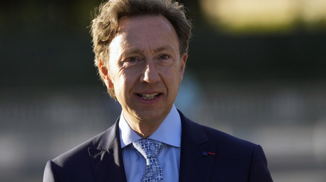 Nouveau coup de gueule de Stéphane Bern : l'animateur quitte la capitale, «devenue une poubelle»