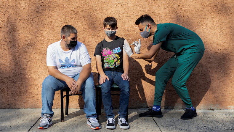 Pfizer souhaite un rappel vaccinal contre le Covid-19 pour les 16-17 ans aux Etats-Unis