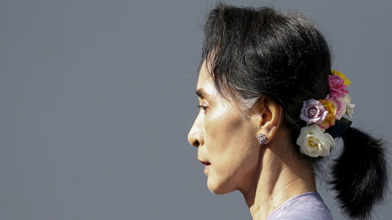L'ancienne chef du gouvernement civil birman Aung San Suu Kyi condamnée à 4 ans de prison