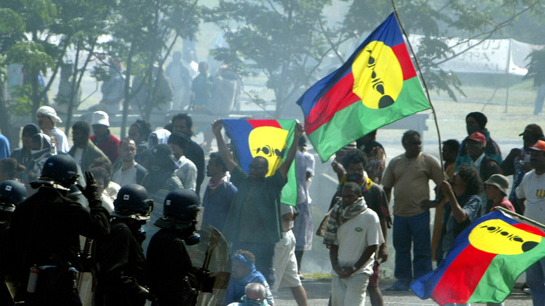 Nouvelle-Calédonie : Mélenchon «adjure» le gouvernement de reporter le référendum sur l'indépendance
