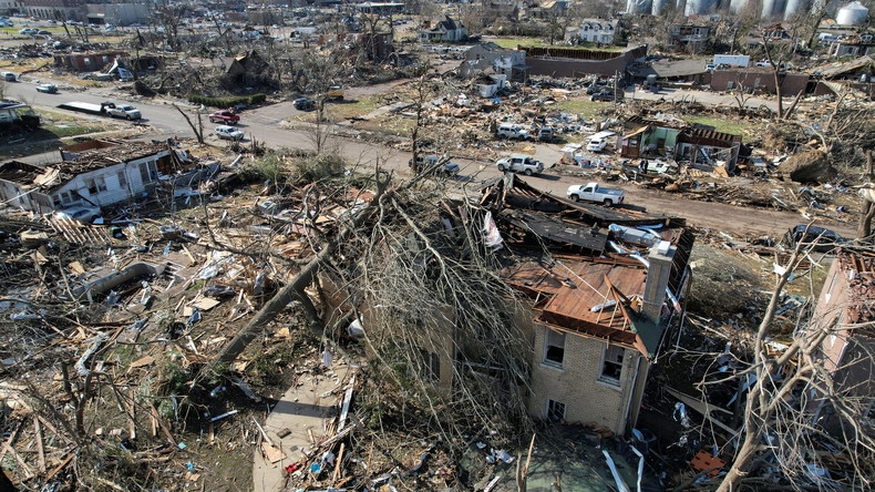 «Inimaginable tragédie» : au moins 83 morts dans une série de tornades aux Etats-Unis