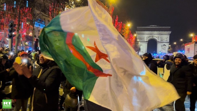 Champs-Elysées : célébration tendue après la qualification de l'Algérie en finale de la Coupe arabe