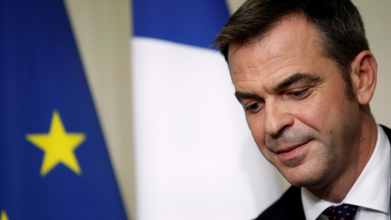 «Le pass vaccinal est une forme déguisée d'obligation vaccinale», affirme Olivier Véran