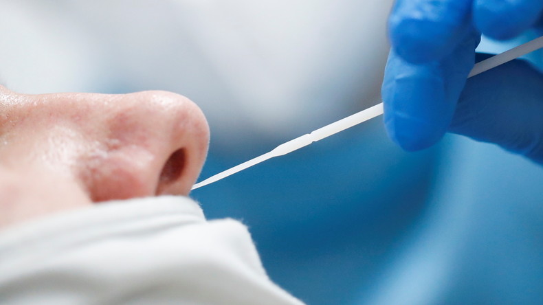 Covid-19 : record de contaminations en France avec plus de 84 000 nouveaux cas en 24 heures