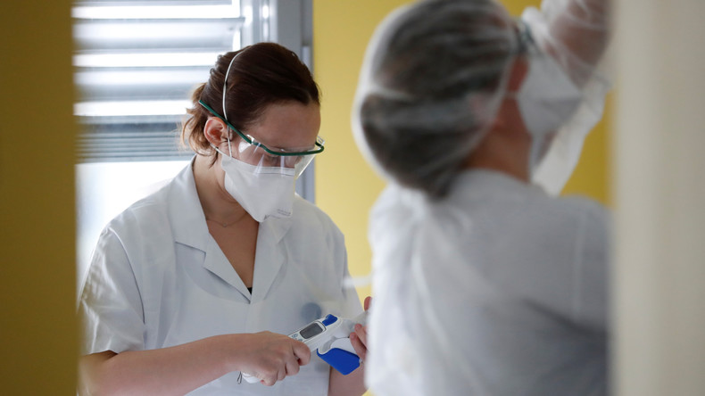 Covid-19 : La France franchit le cap des 100 000 contaminations en 24 heures