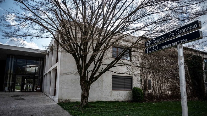 D’anciens élèves de Science Po Grenoble appellent au retour des «principes républicains»