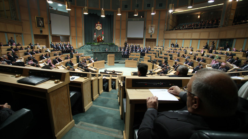 Jordanie : un débat au Parlement sur l'égalité hommes-femmes tourne au pugilat (VIDEO)
