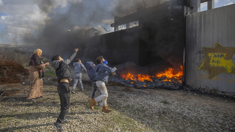 Les règles de tir à balles réelles contre les civils palestiniens assouplies par Israël