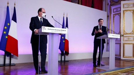 Jean Castex et Olivier Véran en conférence de presse le 6 décembre.