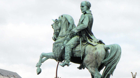 Rouen : les habitants souhaitent le retour de la statue de Napoléon sur la place de l'hôtel de ville