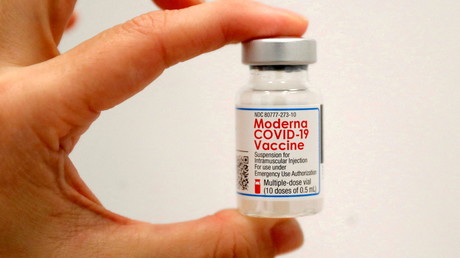 Une vaste étude confirme que le vaccin anti-Covid de Moderna est lié à de rares problèmes cardiaques