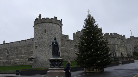 L'intrus armé du château de Windsor voulait «tenter d'assassiner la reine» Elizabeth II