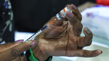 Une enfant de 10 ans reçoit par erreur une dose de vaccin Moderna pour adultes
