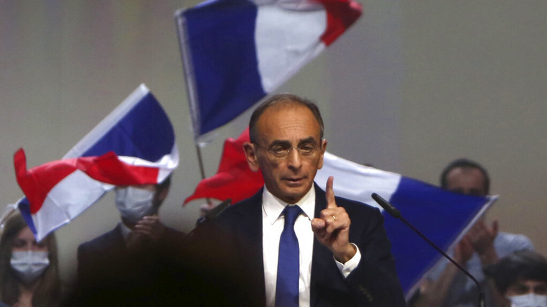 Macron, «cet illustre emmerdeur» : Zemmour tance le président lors de ses vœux à la presse
