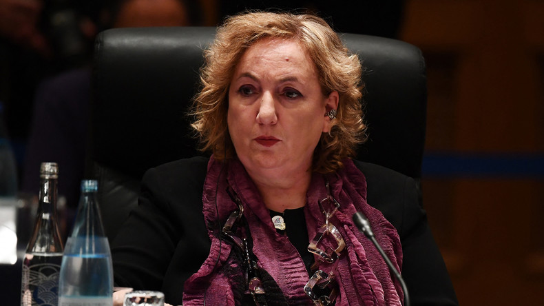 Emanuela Del Re lors d'une réunion du G20 au Japon