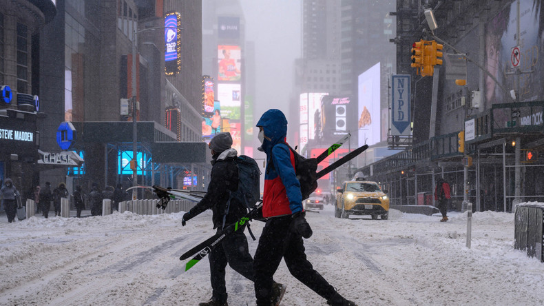 Une tempête de neige «historique» paralyse le nord-est des Etats-Unis (VIDEOS)