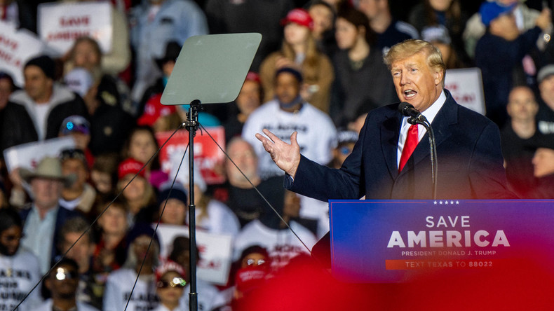L'ancien président des Etats-Unis, Donald Trump, lors d'un meeting le 29 janvier 2022, à Conroe, au Texa