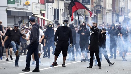 Selon Sandrine Rousseau, «les antifas n'ont jamais frappé personne»