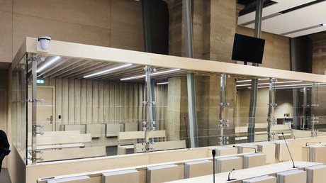 Procès du 13 Novembre : Krayem comparaît par la force, Abdeslam également de retour dans le box