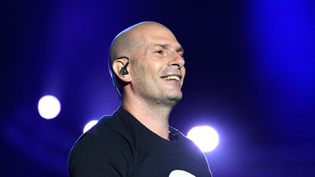 Akhenaton a une nouvelle fois marqué son opposition aux vaccins contre le Covid-19