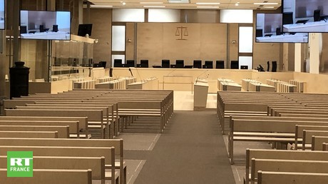 Salle d'audience accueillant le procès du 13-Novembre Abdeslam